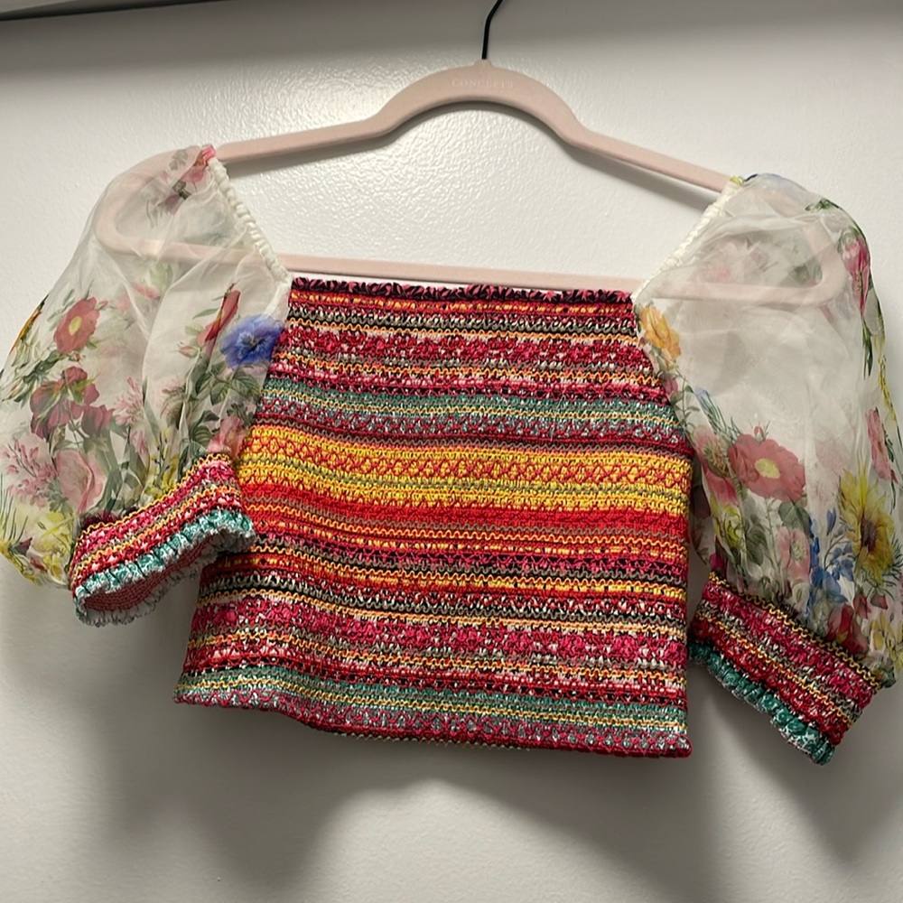 NWT Alice + Olivia Balloon Sleeve Top